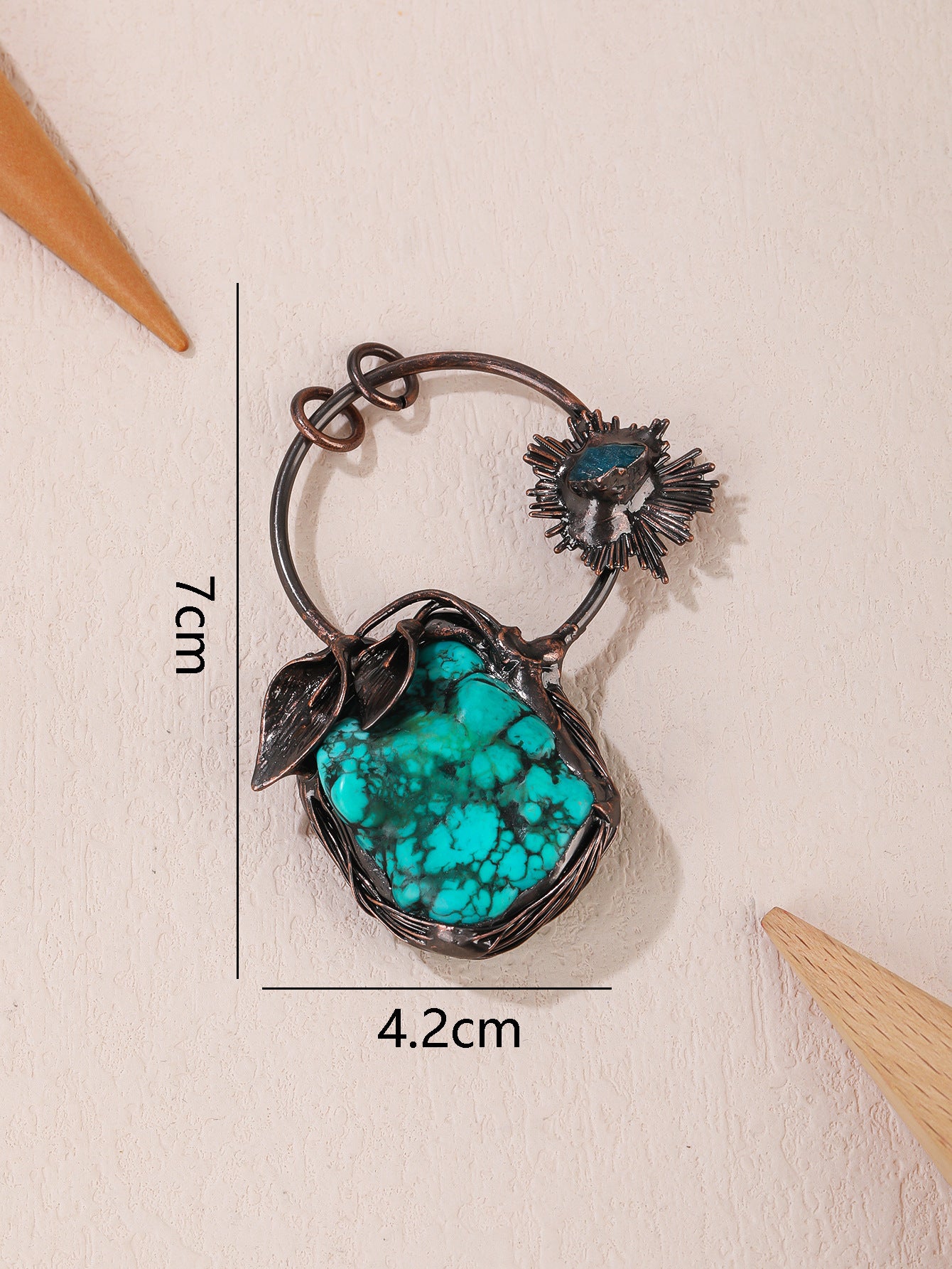 Vintage Style Dark Ladies Party Gift Pine Stone Amorphous Bronze Plated Sweater Chain Pendant